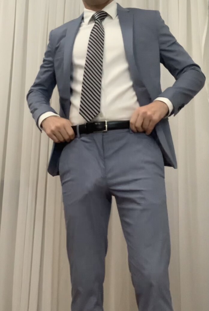 Hotsuitedguy