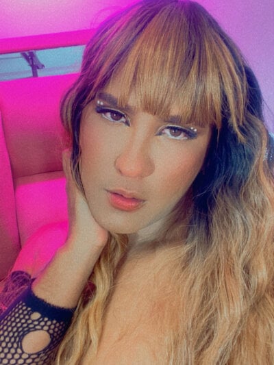 EllieTrinket_ Trans Oilshow XXX Webcam