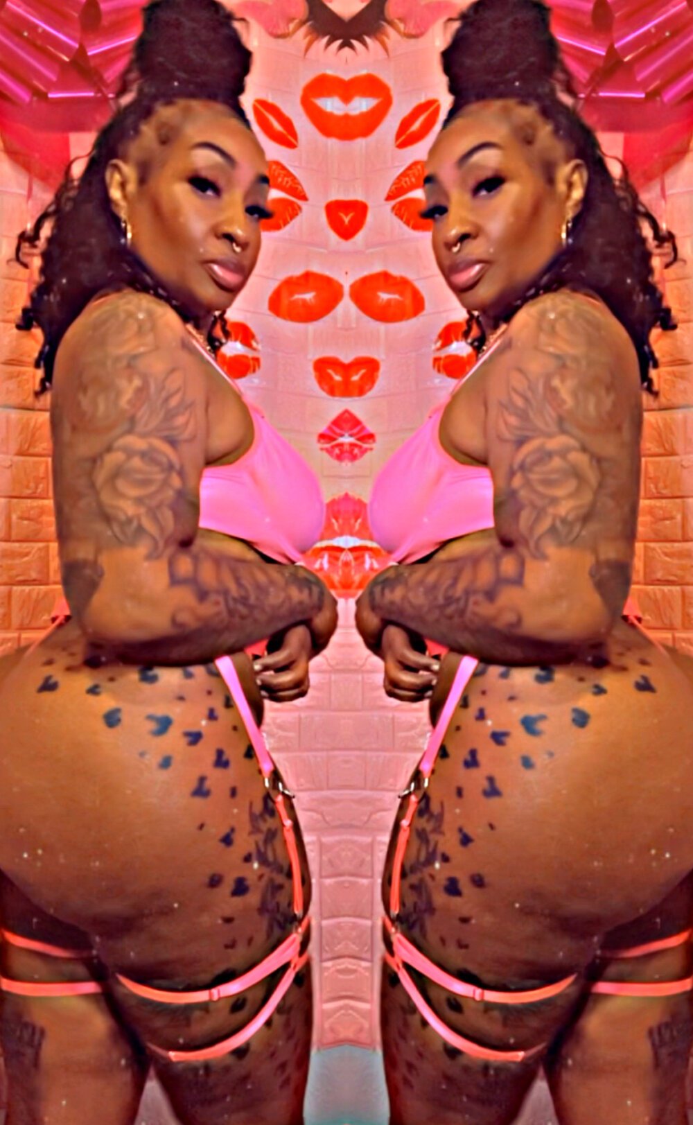 immona from stripchat