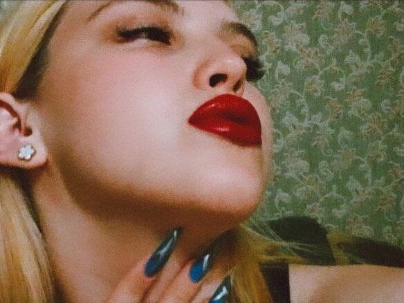 Live sex webcam photo for CammyGirl #289284676