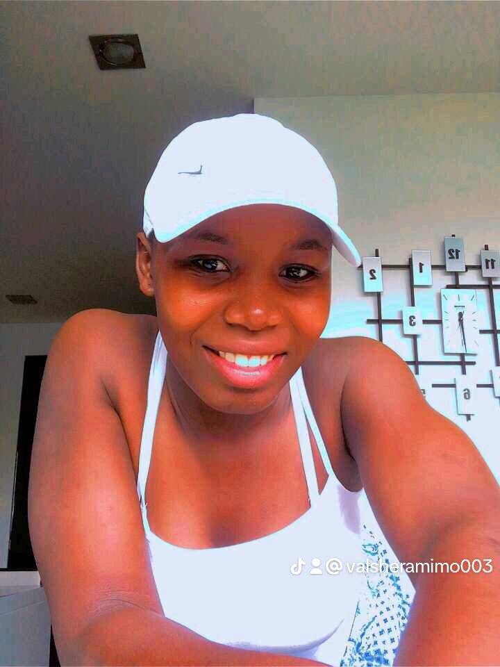 Cynthiarose254 🎅 free live chat