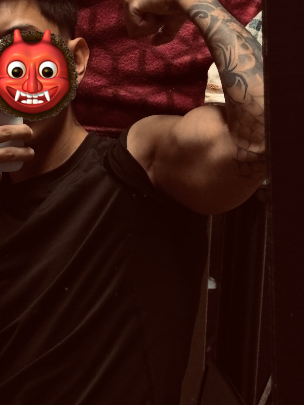 Jorrrdxxxn's Offline XXX Chat