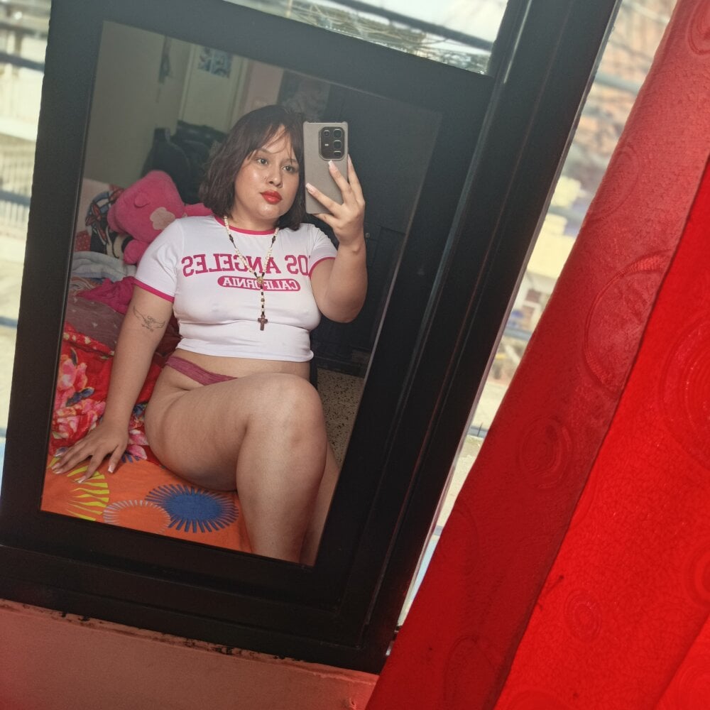 anitalacolombiana's Offline XXX Chat