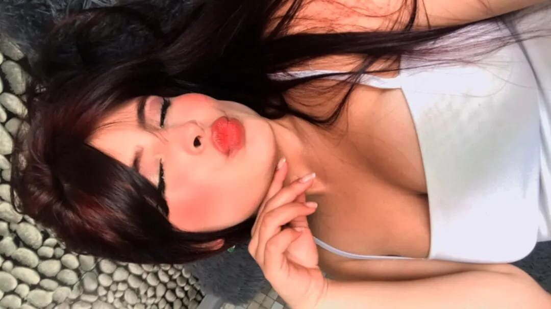 Dannya_Rhones