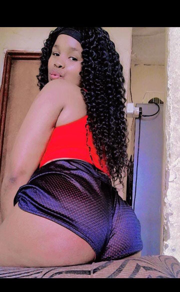 Ebonybustym4u