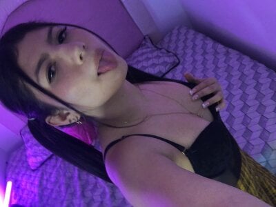 saracandy_ - colombian young