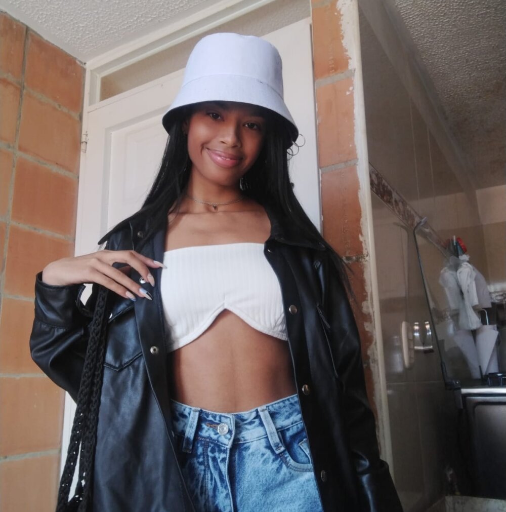 NATASHA_LEXY profile