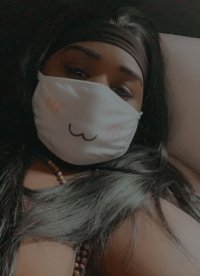 laylawoodzz's Offline Chat Room