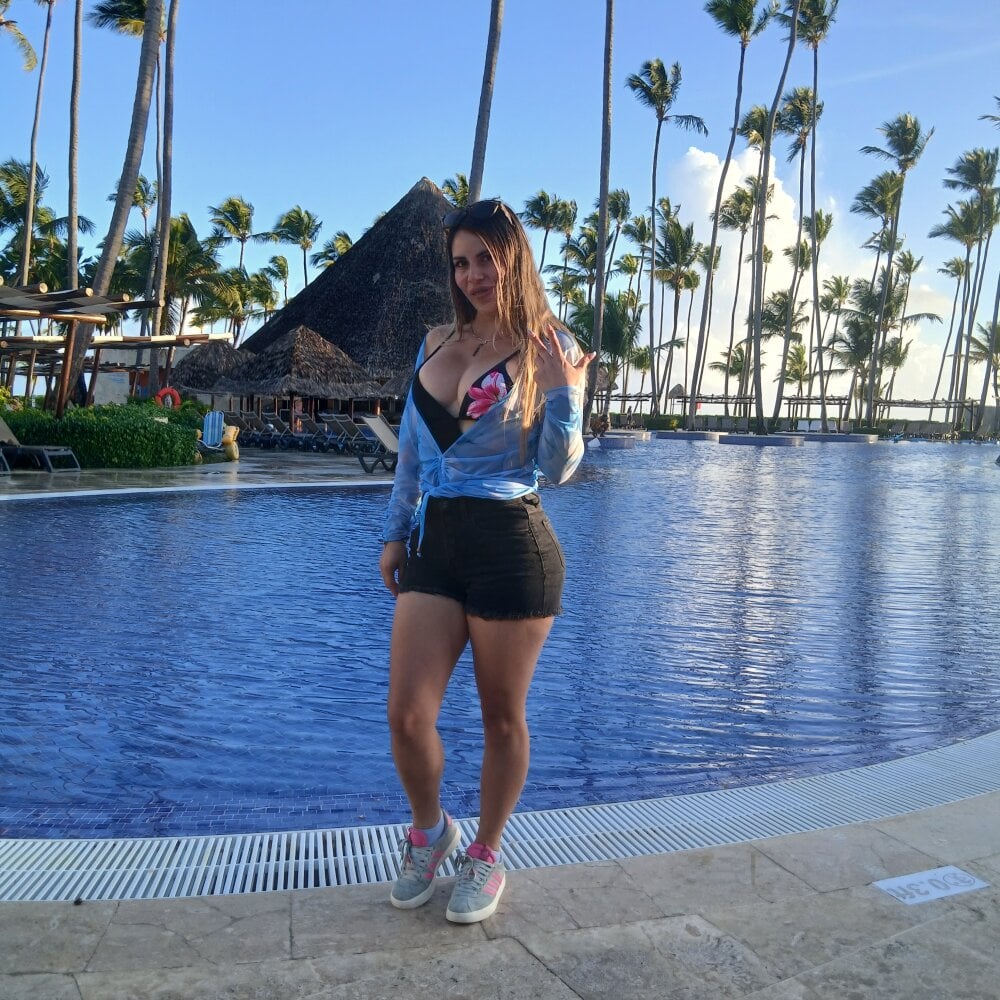 cata_city1106 webcam profile - Latvian