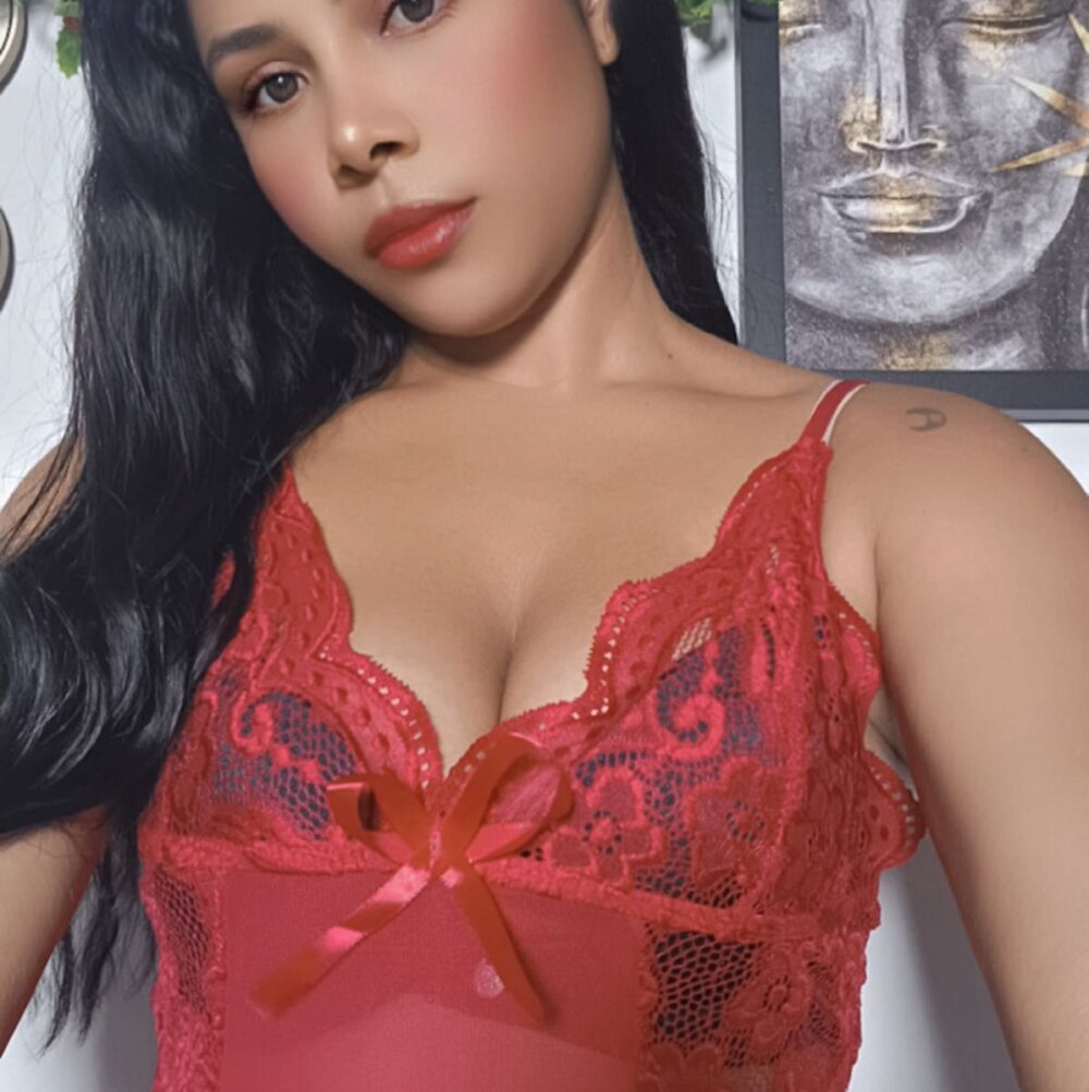 mia_sexylatin from stripchat