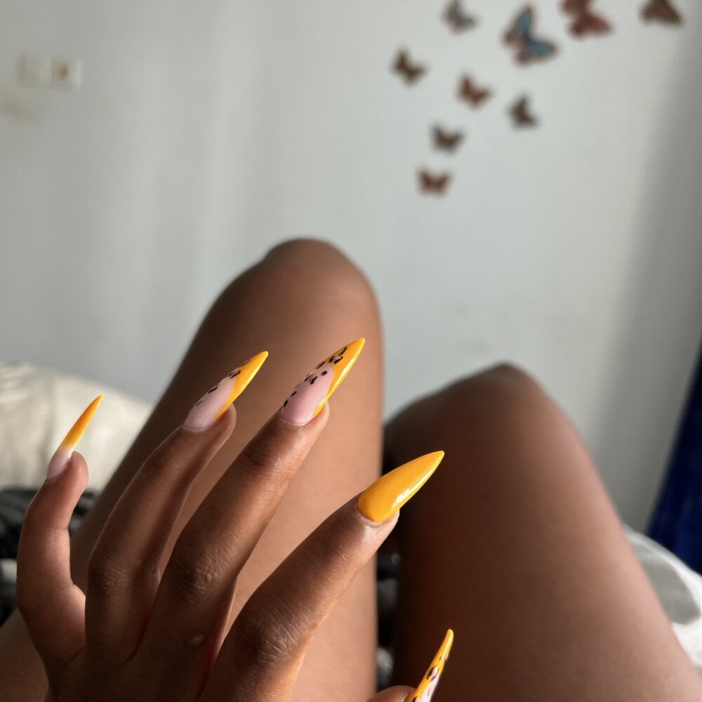 amateursex-livecam.com pinalicious27 livesex profile in mixed cams