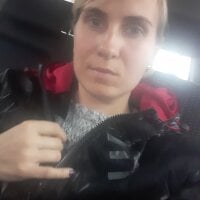 Lenora_Adie's Offline Chat Room