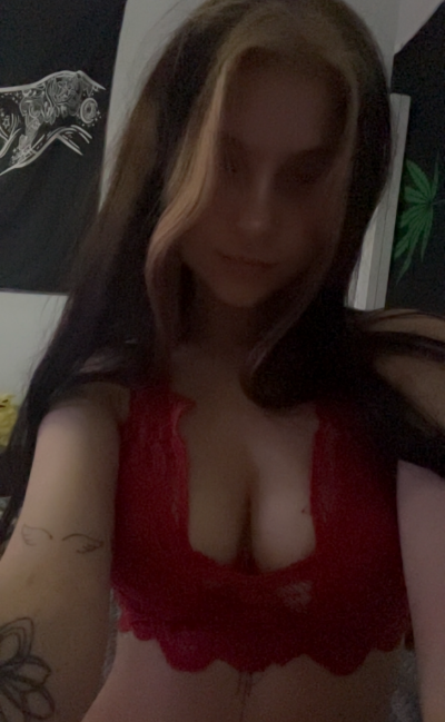 kyky_baby4444 on StripChat