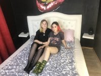 NatalieandGrace's Offline Chat Room