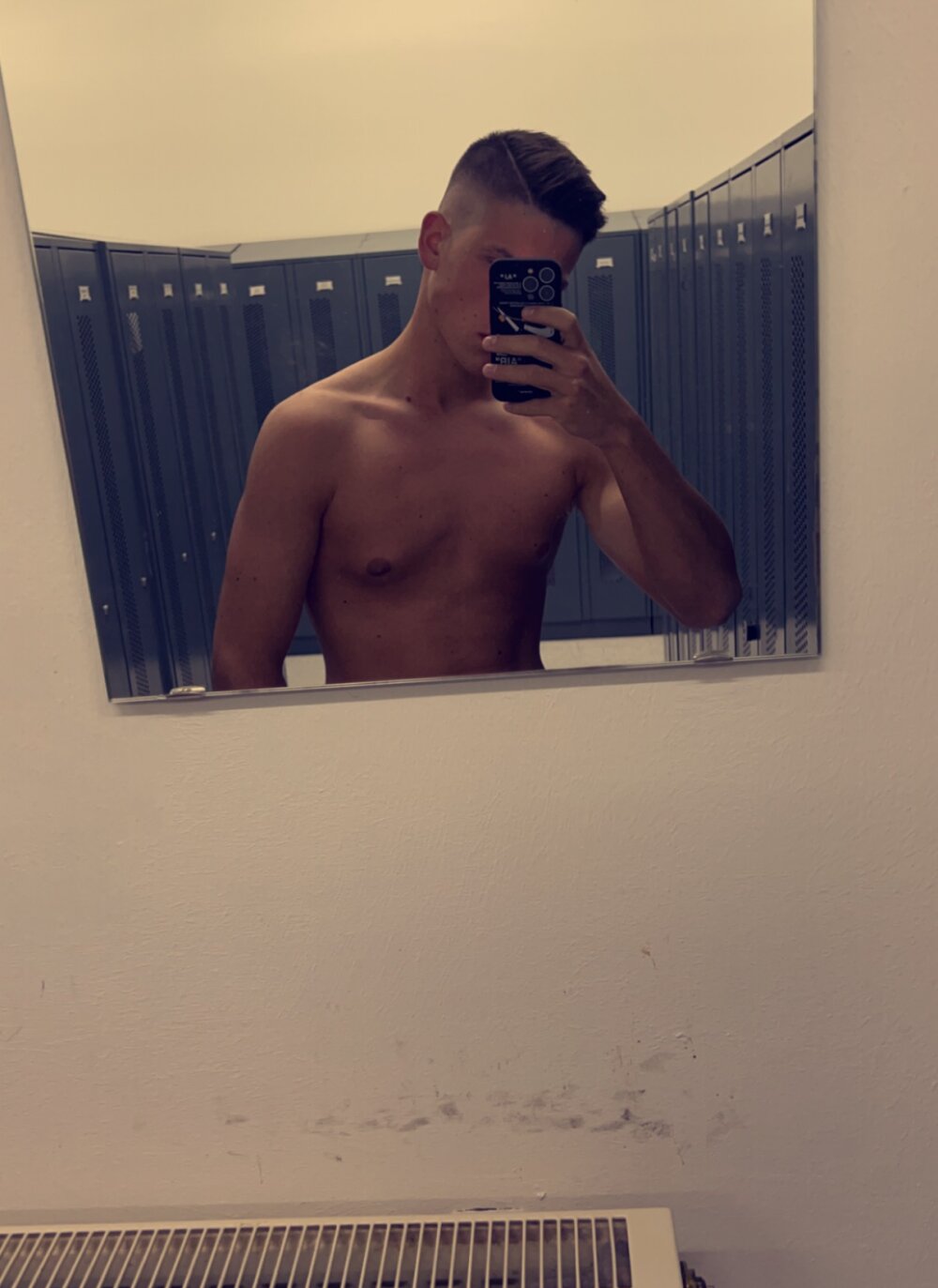 XXreneeXX Chat XXX offline