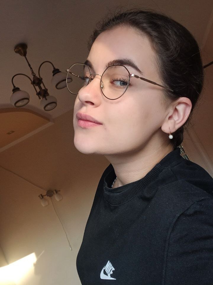MonroeRoxi profile