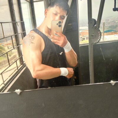 Santiago_hornyx