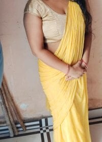 Hot_Riya33A's webcam live show
