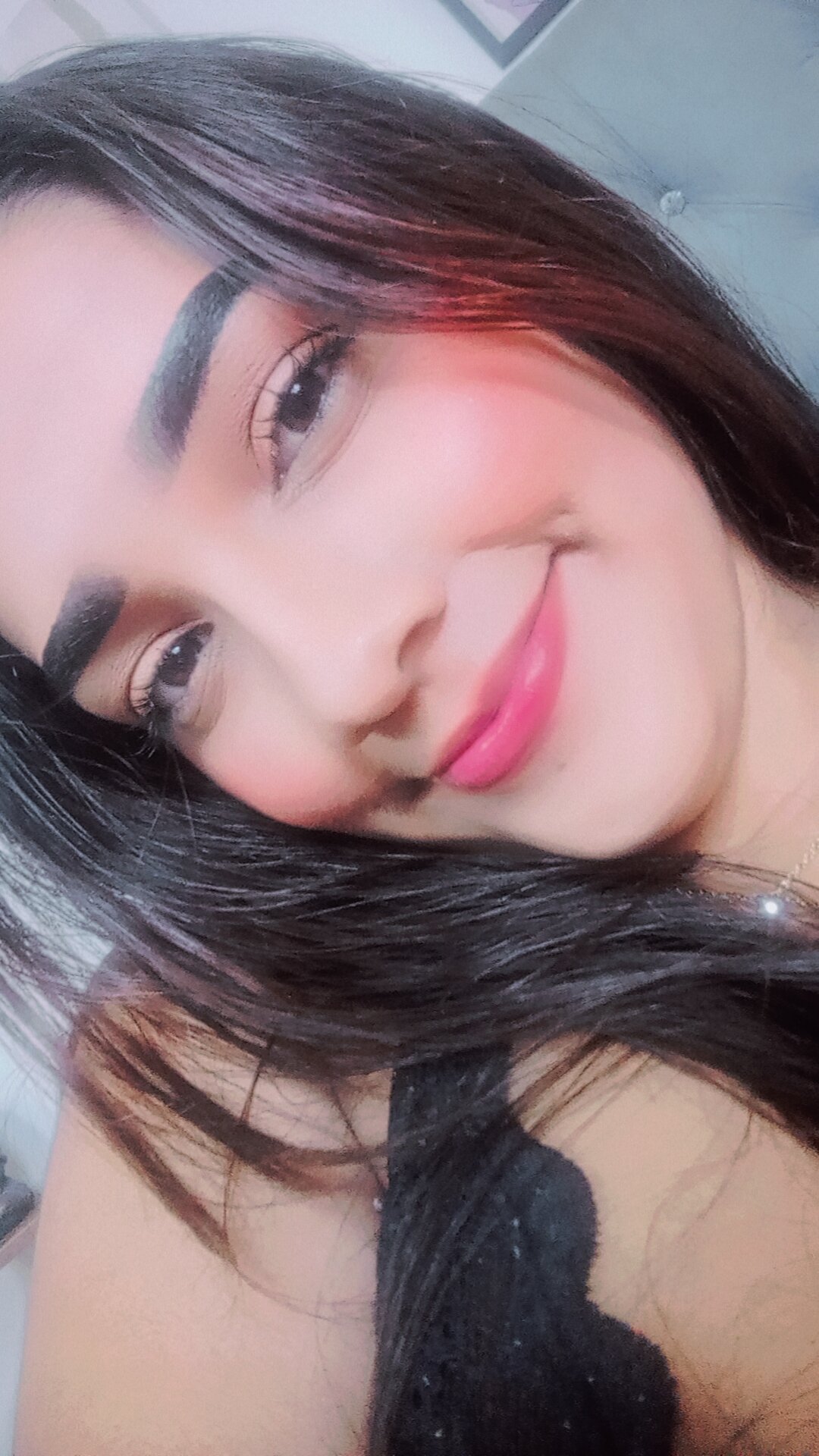 Nahomi_Anallove