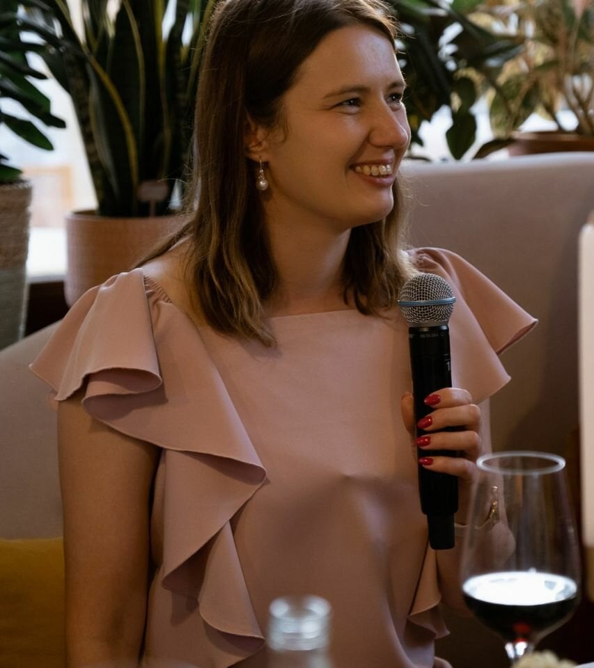 mega-camsex.com kathrinemeyer livesex profile in white cams