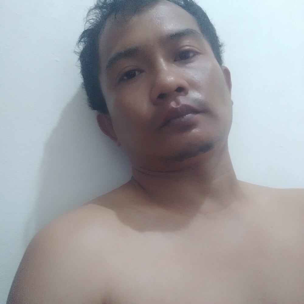 ijoniq's Offline XXX Chat