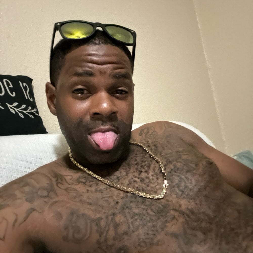 CrookedBeaut profile