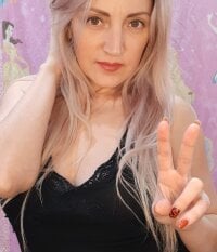 RealBlaine666's Offline Chat Room