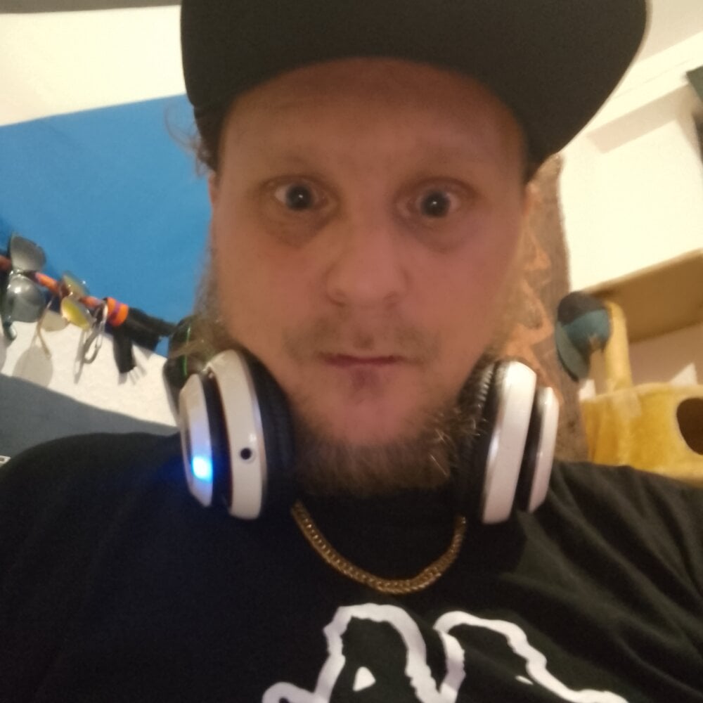 atze202518 from stripchat