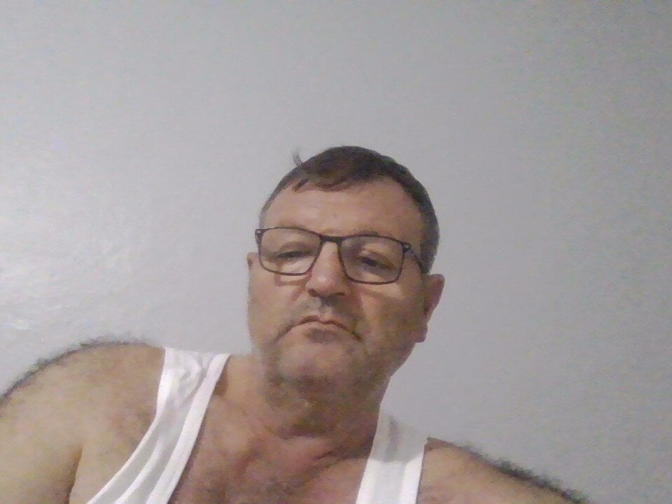 bahadir35 from stripchat