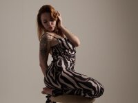 LYUBA - Webcam sexy sur Stripchat