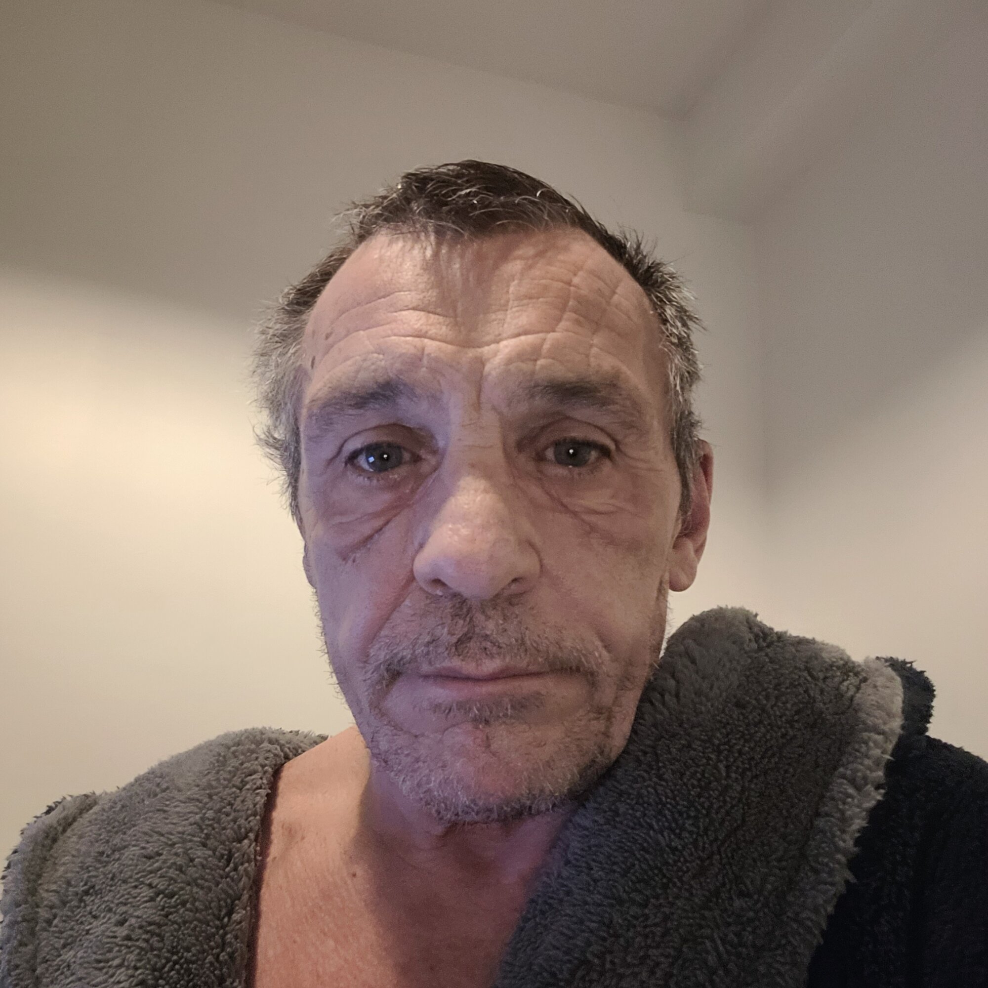 southlondonguygetsnude