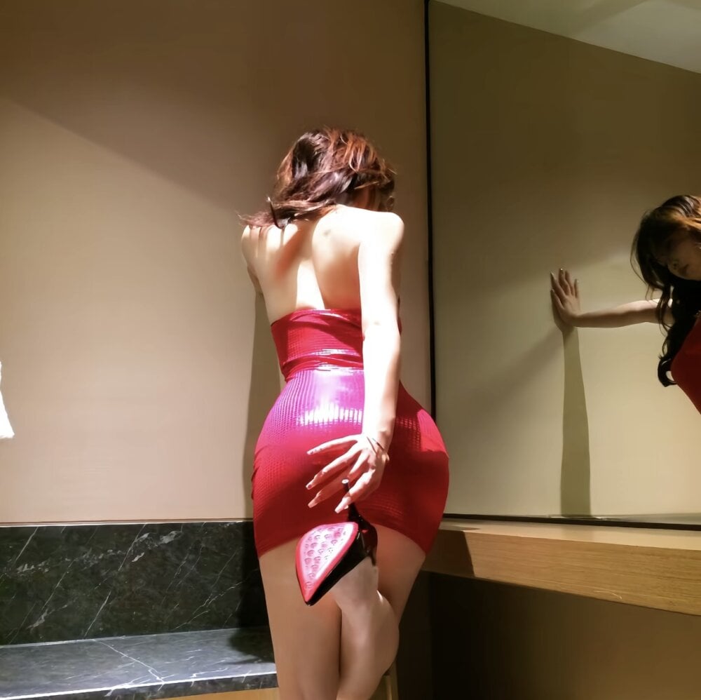 cam-performer.com neinei_bao livesex profile in but-was-born-in-narva cams