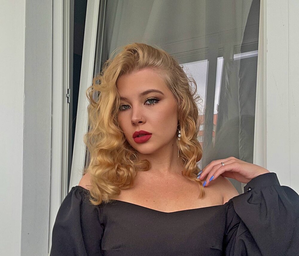 lunarzephra webcam livesex profile in nails cams