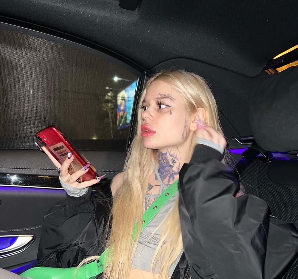 freehanna_ profile