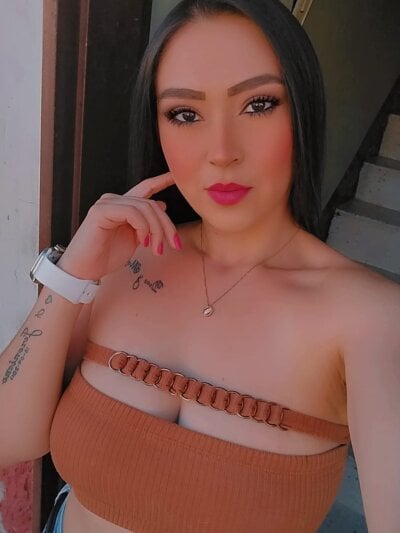 Cerezitacute Female Newcurvy Live Cam Porn