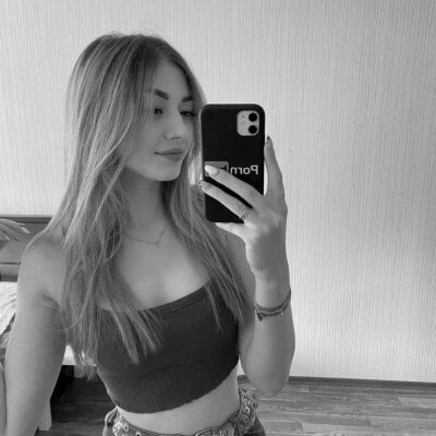 PollyBrickell 👄 adult cam chat