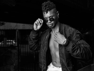 CrissCollins Live Cam on StripChat