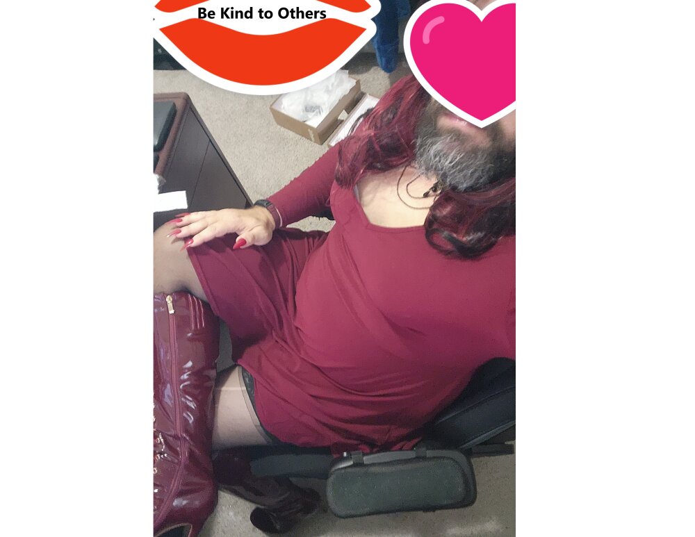 kinkyaggie69's most recent online preview