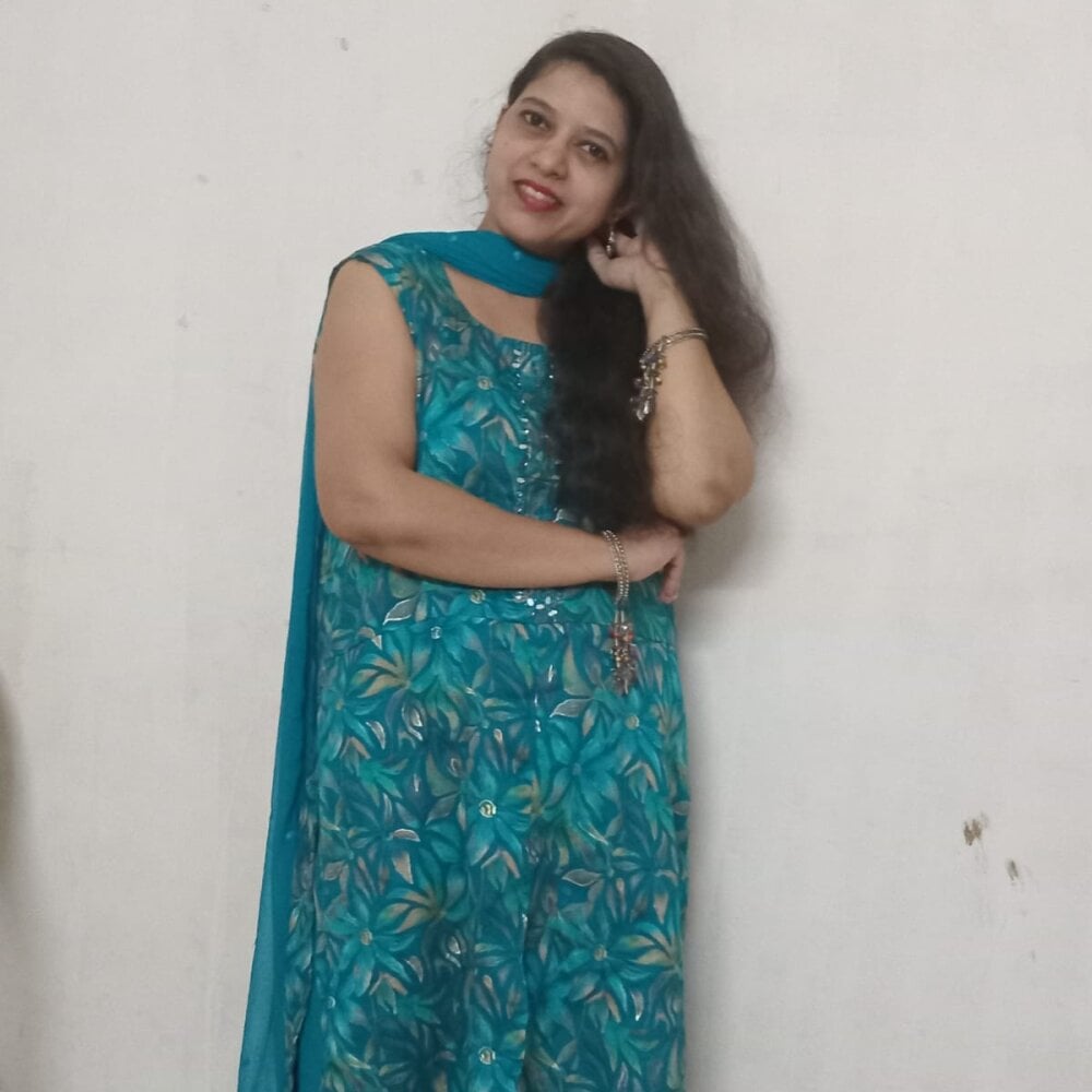 thanusi_2 from stripchat