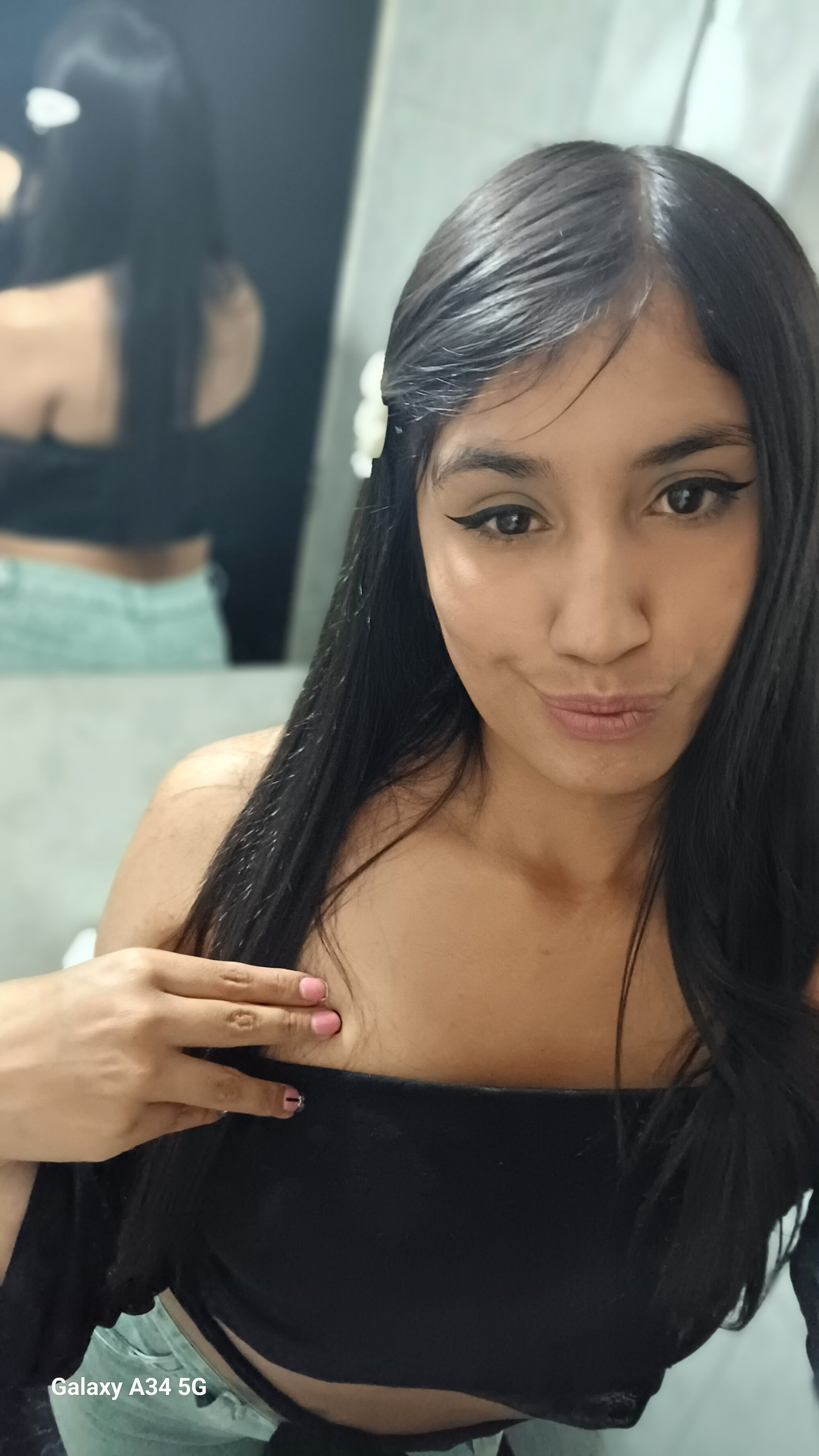 Mai_hot98