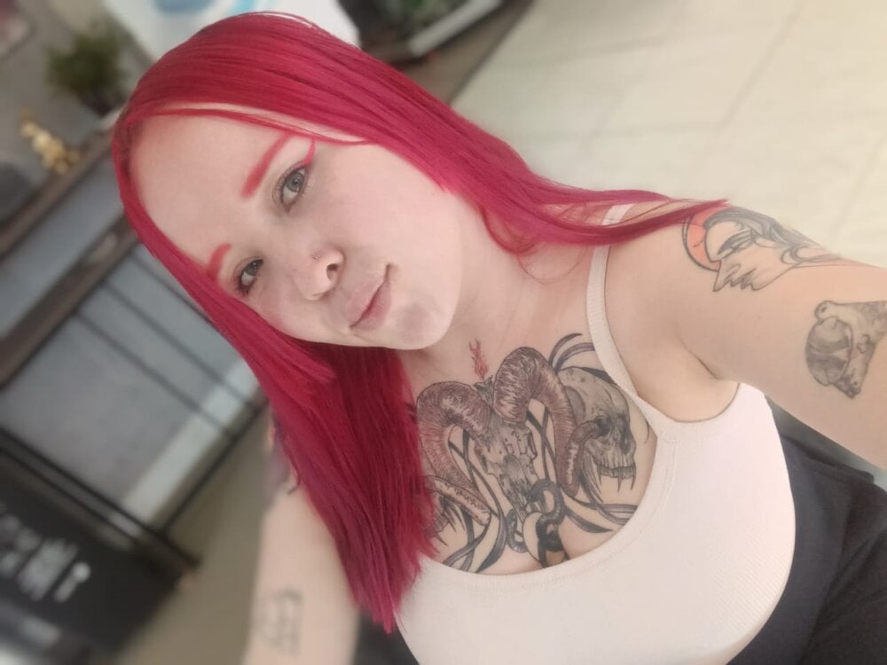 MillyRed__ profile