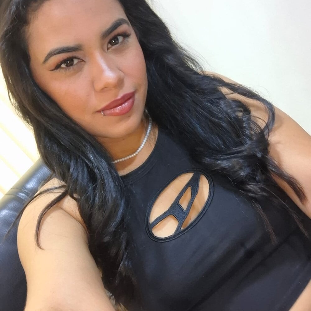 rudecam.live steffany_doll livesex profile in angel-from-heaven-or-a-naughty-little-devil cams