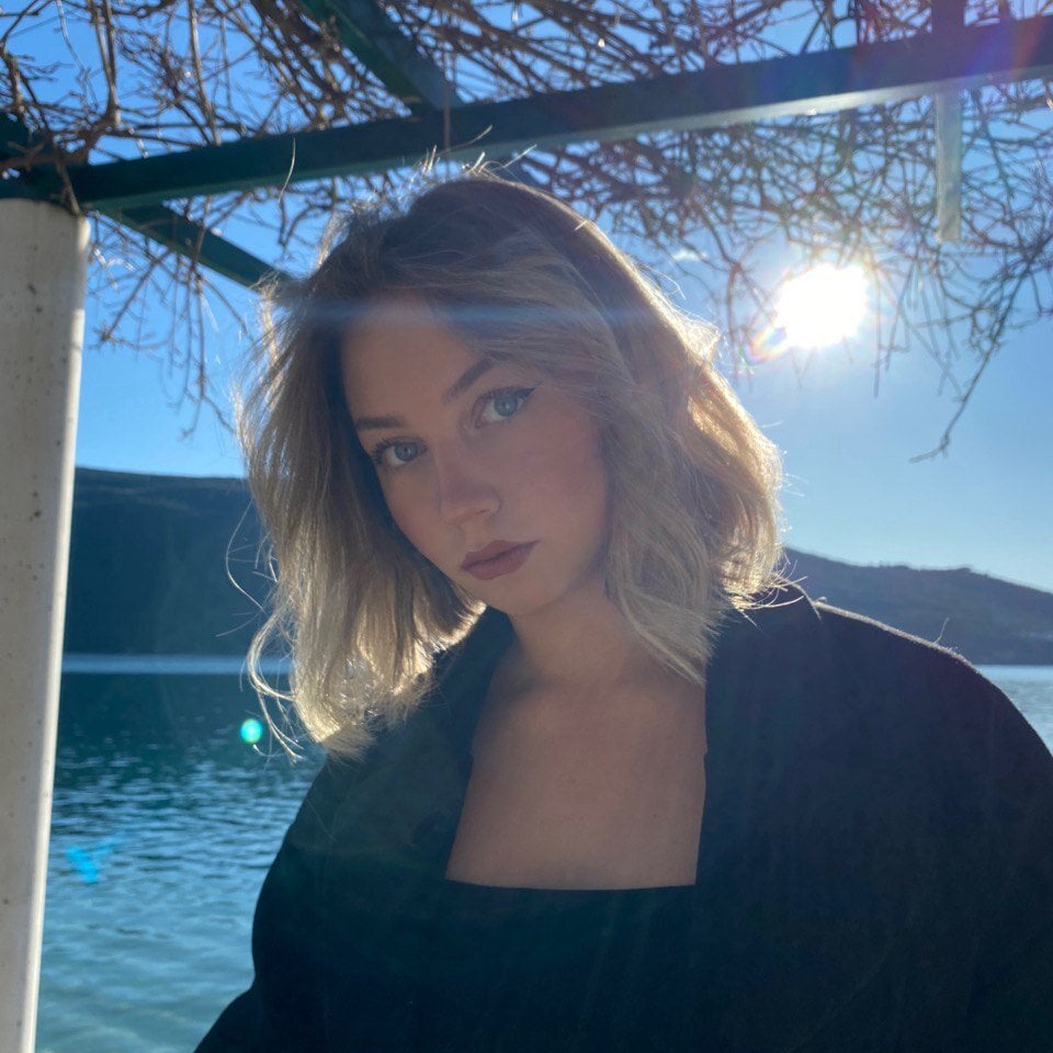 HollyDodson 离线聊天室