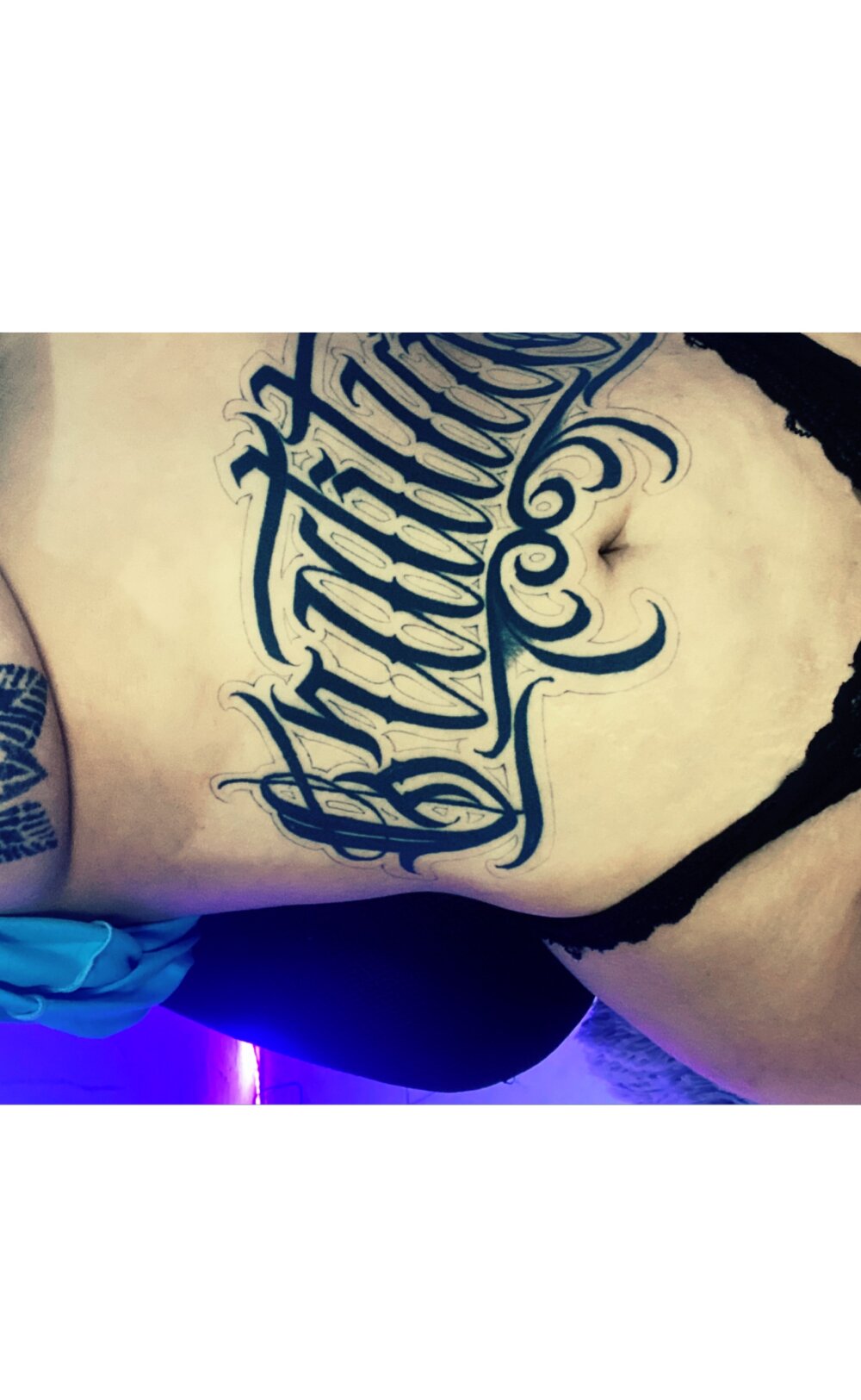 Megxn_x live cam model at StripChat