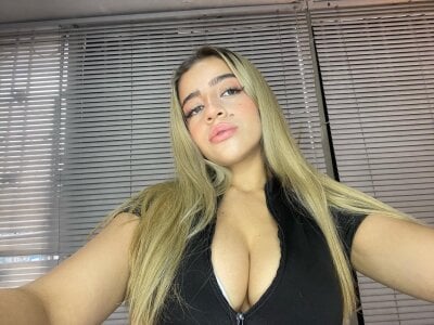 Zhaavia - Stripchat Teen Cam2cam Cowgirl Girl 