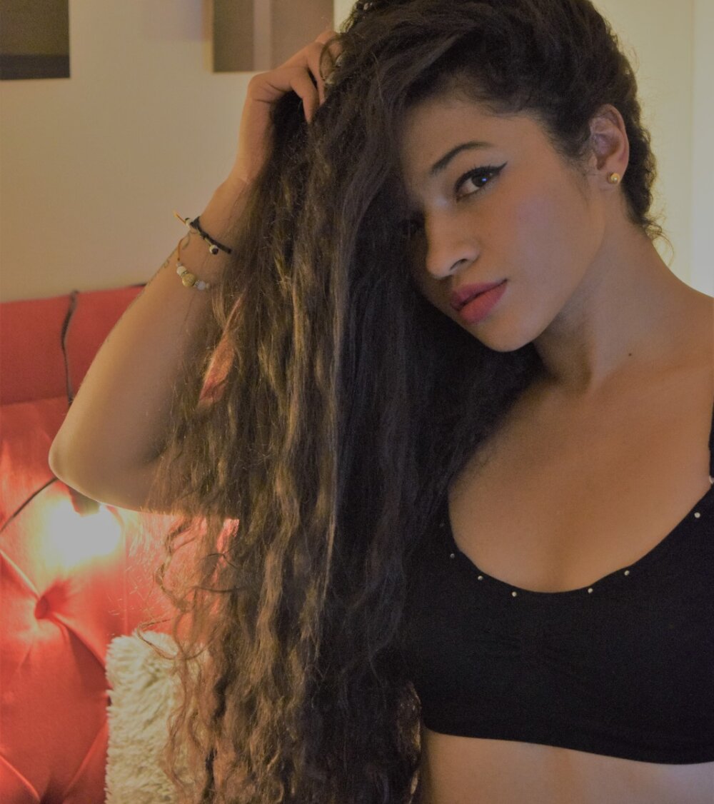 Jen__black profile