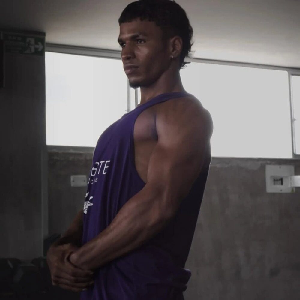 black_opsbrayan13: онлайн-секс-чат