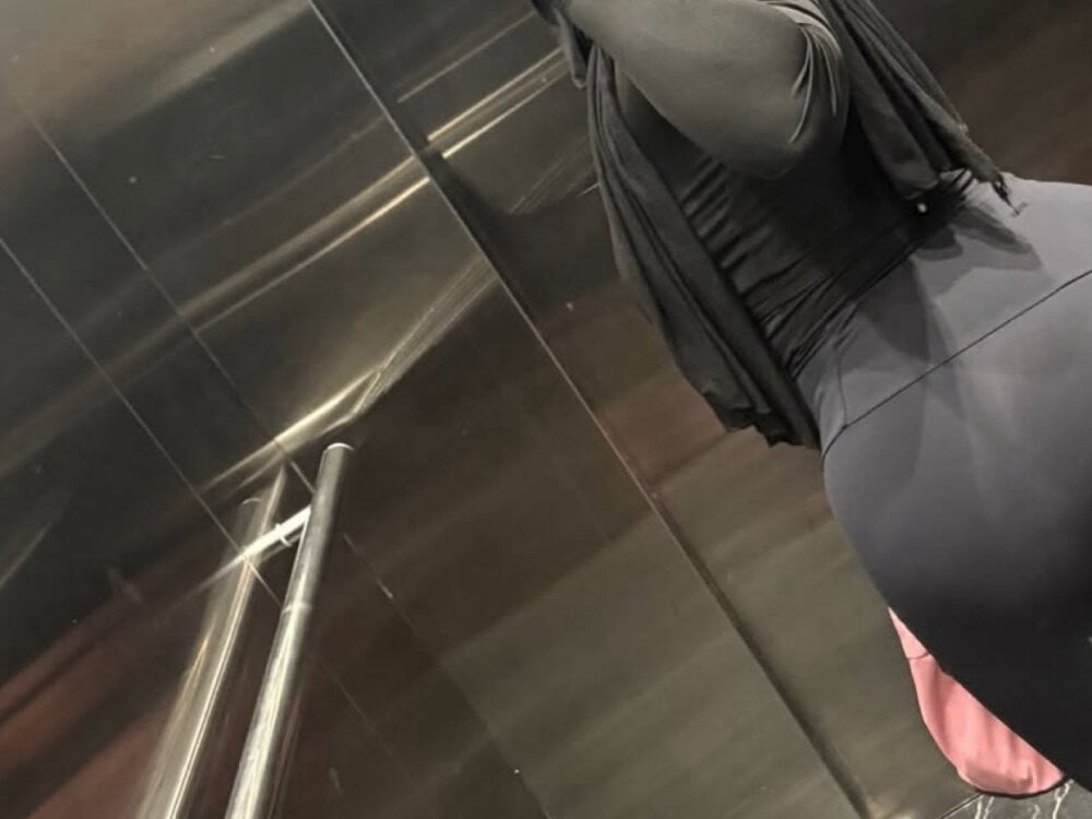 newporncams.com sananazzy153 livesex profile in originally-from-korea cams