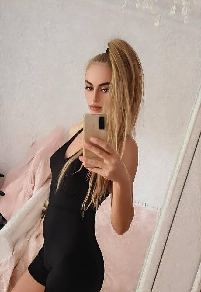 KenzieAne's Offline XXX Chat