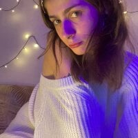 QuennaBuoy's webcam live show